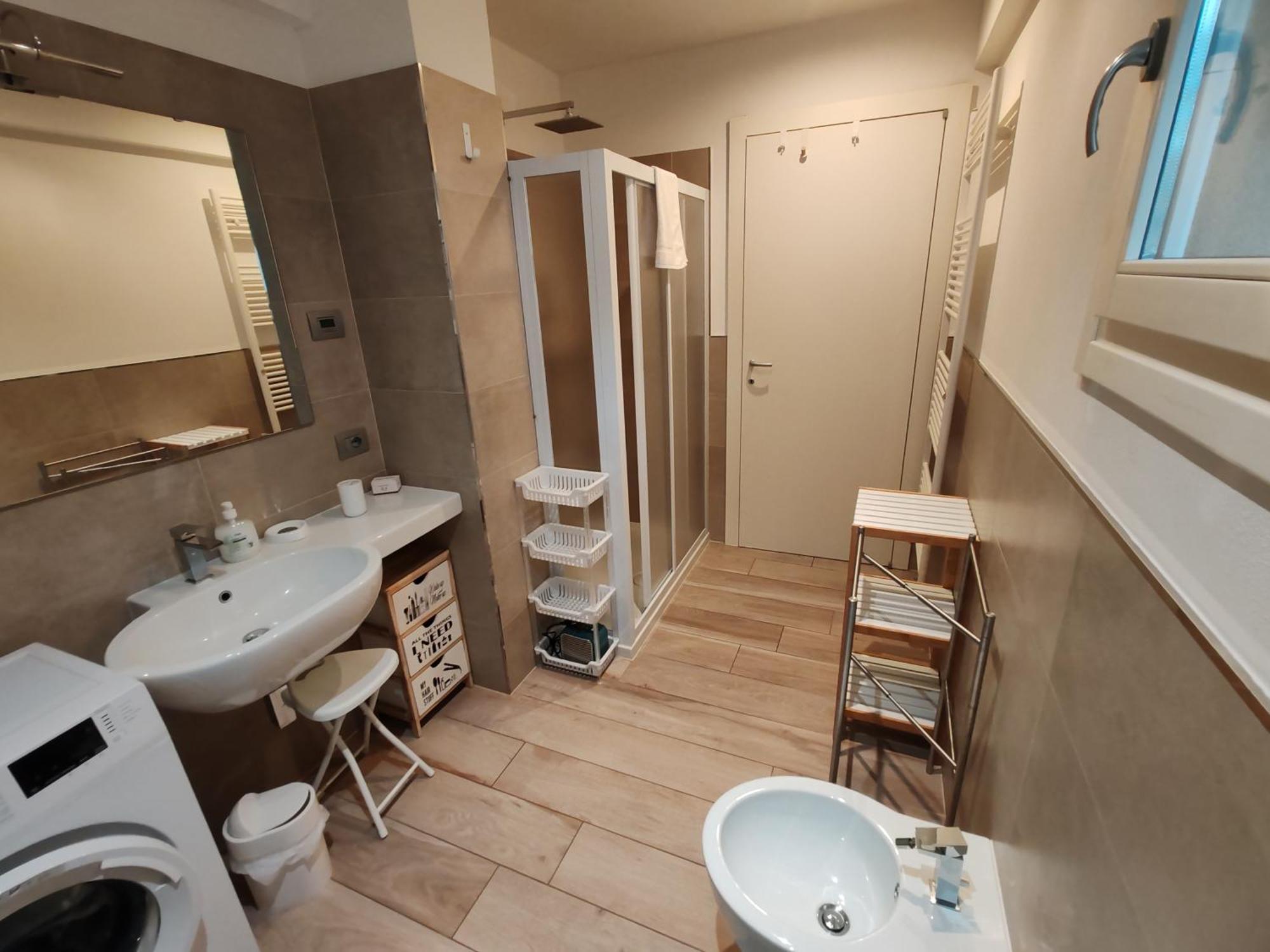 Butterfly Apt In Suna With Garage แวร์บาเนีย ภายนอก รูปภาพ