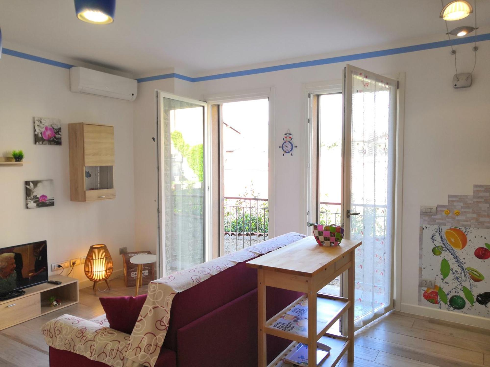Butterfly Apt In Suna With Garage แวร์บาเนีย ภายนอก รูปภาพ